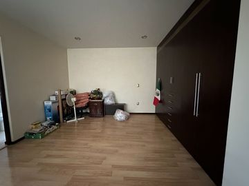 CASA EN VENTA EN LOMAS DE LAS AMERICAS HAB. EN PLANTA BAJA