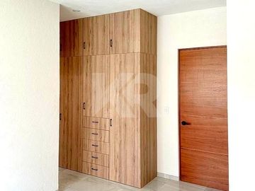 Casa Minimalista con Roof Top, Jardín y Alberca en Privada de Lujo $8,490,000 MXN