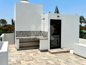 Casa Minimalista con Roof Top, Jardín y Alberca en Privada de Lujo $8,490,000 MXN