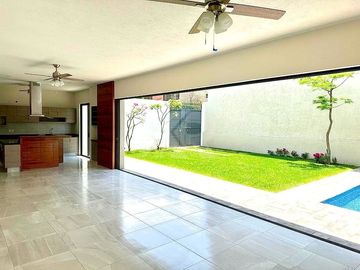 Casa Minimalista con Roof Top, Jardín y Alberca en Privada de Lujo $8,490,000 MXN