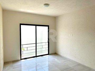 Casa Minimalista con Roof Top, Jardín y Alberca en Privada de Lujo $8,490,000 MXN