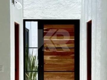Casa Minimalista con Roof Top, Jardín y Alberca en Privada de Lujo $8,490,000 MXN