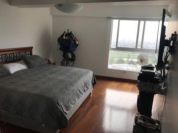 VENDO LINDO DPTO. EN CERROS DE CAMACHO