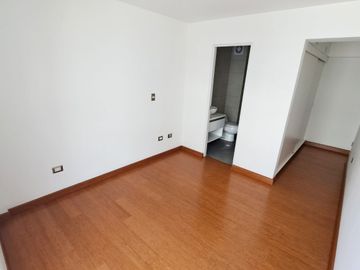 SE VENDE DEPARTAMENTO EN SANTIAGO DE SURCO