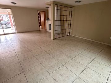 Venta de casa con ampIiacion en metepec frente colegio Argos