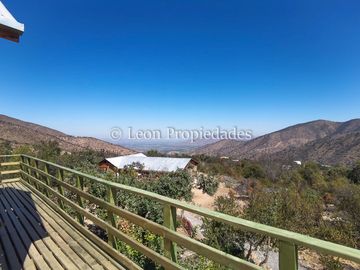 Leon Propiedades vende casa en Sector La Aurora, Curacaví.