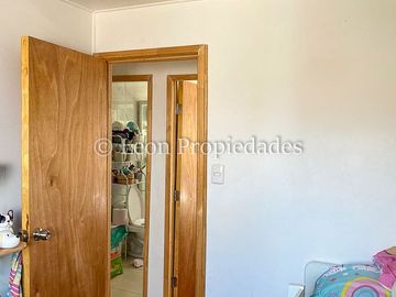 Leon Propiedades vende casa en Sector La Aurora, Curacaví.