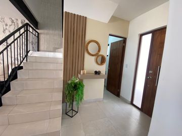 CASA EN VENTA EN VIÑEDOS