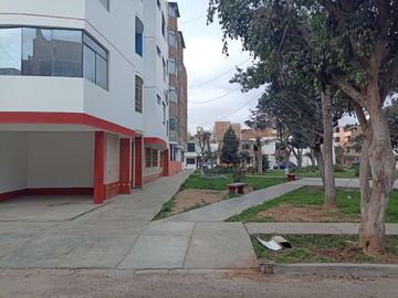 REMATO Casa-Edificio con local comercial en Santa Teresa de Ávila