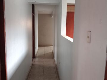 REMATO Casa-Edificio con local comercial en Santa Teresa de Ávila