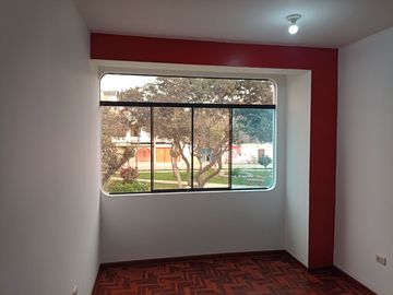 REMATO Casa-Edificio con local comercial en Santa Teresa de Ávila