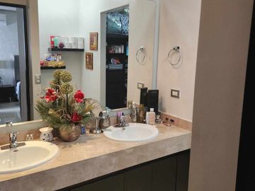 HERMOSA CASA EN VENTA EN CUMBRES ANTARES DOBLE TERRENO