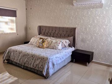 HERMOSA CASA EN VENTA EN CUMBRES ANTARES DOBLE TERRENO