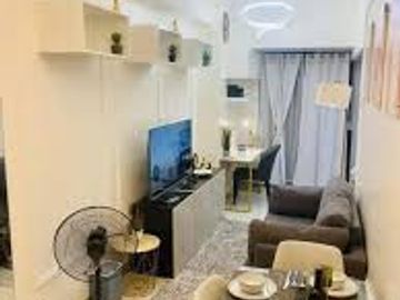 FOR SALE: Fully furnished 2BR Unit in Uptown Parksuites, BGC