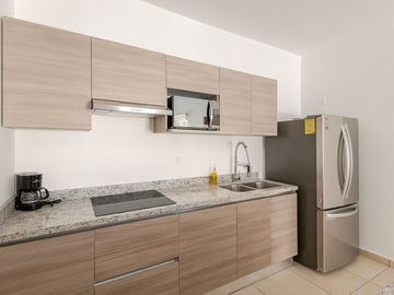 Departamento en Renta de Largo Plazo en Puerto Morelos Town | 2 Recámaras | Selva Escondida 2