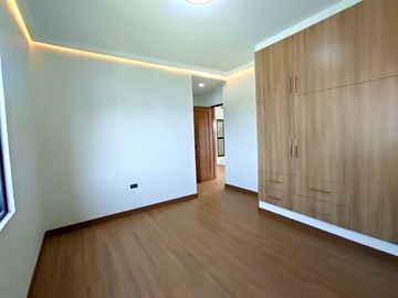 Stunning Modern House w/ Swimming Pool and Lot for Sale in Greenwoods Executive Village