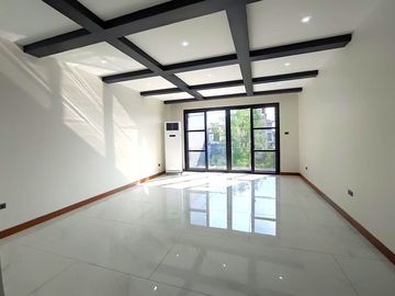 Stunning Modern House w/ Swimming Pool and Lot for Sale in Greenwoods Executive Village