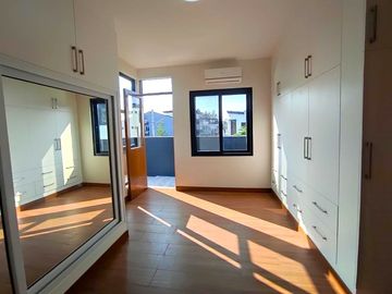 Stunning Modern House w/ Swimming Pool and Lot for Sale in Greenwoods Executive Village