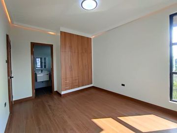 Stunning Modern House w/ Swimming Pool and Lot for Sale in Greenwoods Executive Village