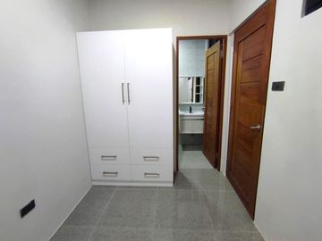 Stunning Modern House w/ Swimming Pool and Lot for Sale in Greenwoods Executive Village