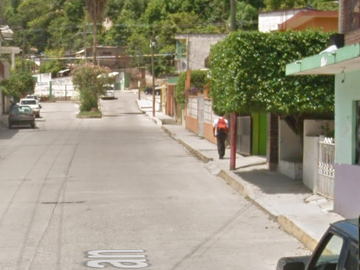 CASA EN REMATE EN BARRIO SAN JUAN PAPANTLA VERACRUZ