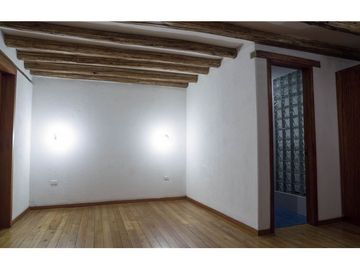 Casa de Venta 1400M2 Centro Historico 1 Parqueadero