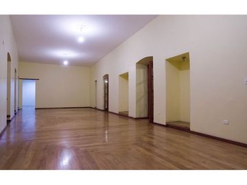 Casa de Venta 1400M2 Centro Historico 1 Parqueadero