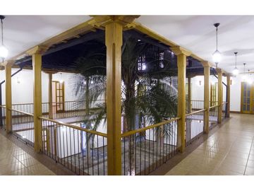 Casa de Venta 1400M2 Centro Historico 1 Parqueadero