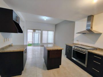 VENTA CASA EN CASTELLO JURIQUILLA SANTA FE QUERÉTARO