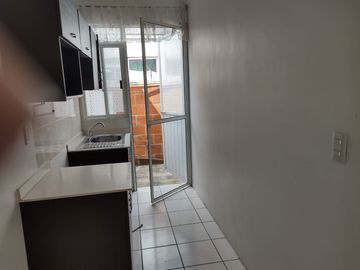 CASA EN CONDOMINIO CON VIGILANCIA Y ALBERCA CERCA HOME DEPOT Y WALMART 3 RECÁMARAS