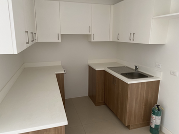 FOR SALE - Penthouse Corner Unit in The Vantage, Brgy. Kapitolyo, Pasig City