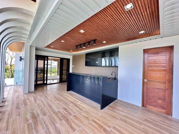 Retirement Home with Taal View House and Lot for Sale in Splendido Tagaytay Laurel Batangas