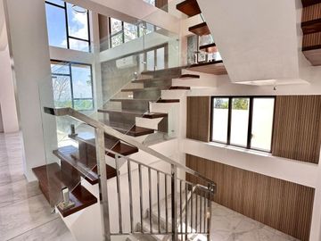 Retirement Home with Taal View House and Lot for Sale in Splendido Tagaytay Laurel Batangas