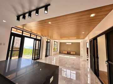 Retirement Home with Taal View House and Lot for Sale in Splendido Tagaytay Laurel Batangas