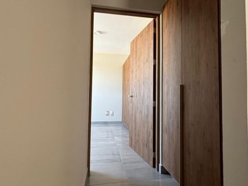Estrena Residencia en venta Fracc.Valle de Juriquilla 3 recàmaras cuarto de servicio amenidades vigilancia MM-QHO6574853