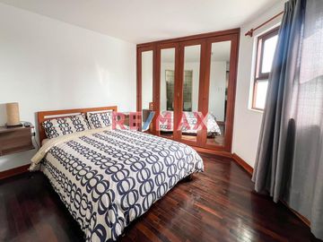 Departamento En Alquiler Con Cochera Incluida