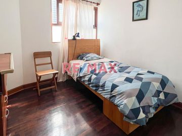 Departamento En Alquiler Con Cochera Incluida