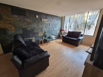 CASA EN VENTA MITAD DEL MUNDO 206M2 $74.900