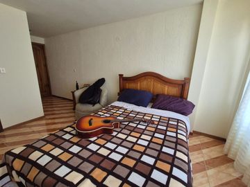 CASA EN VENTA MITAD DEL MUNDO 206M2 $74.900