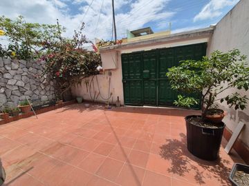 CASA EN VENTA MITAD DEL MUNDO 206M2 $74.900