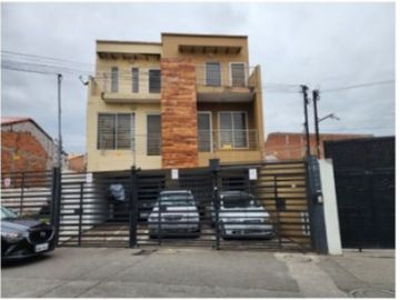 EN VENTA, CÓMODO DEPARTAMENTO DUPLEX.  SECTOR TOTORACOCHA!!!