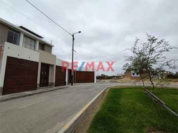 Se Vende Terreno En Urb Residencial Acacias De Miraflores - Castilla.ID:1115471