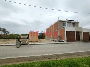 Se Vende Terreno En Urb Residencial Acacias De Miraflores - Castilla.ID:1115471