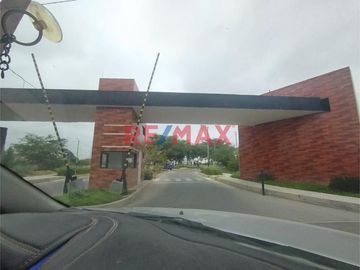 Se Vende Terreno En Urb Residencial Acacias De Miraflores - Castilla.ID:1115471