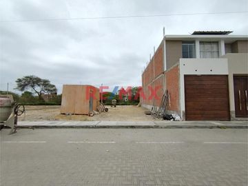Se Vende Terreno En Urb Residencial Acacias De Miraflores - Castilla.ID:1115471