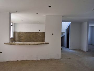Casa En Venta Miraflores Country Club Las Bromelias Mz A2 Lote 12 A Solo 145 Mil Dólares ID 1113609