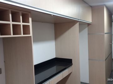 VENTA ESPACIOSA Y ESTRATEGICA CASA EN CONDOMINIO, CIUDAD JARDIN, SECTOR HOLGUINES, SUR CALI..