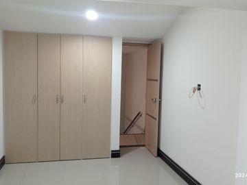 VENTA ESPACIOSA Y ESTRATEGICA CASA EN CONDOMINIO, CIUDAD JARDIN, SECTOR HOLGUINES, SUR CALI..