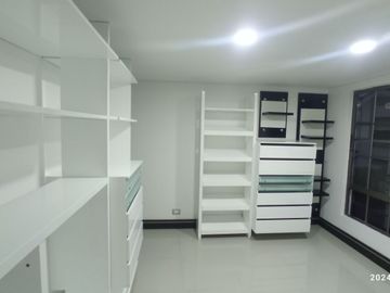 VENTA ESPACIOSA Y ESTRATEGICA CASA EN CONDOMINIO, CIUDAD JARDIN, SECTOR HOLGUINES, SUR CALI..