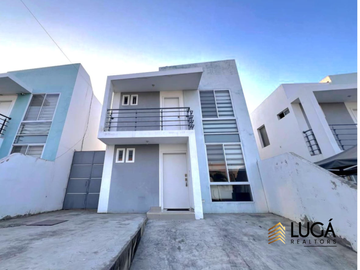 Casa 3 dormitorios de oportunidad en venta, urbanización privada sector Vía Circunvalación Manta